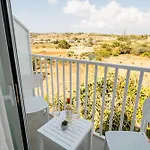 Ta' Guzeppi Boutique Near St Thomas Bay Bed & Breakfast 4*