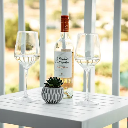 Ta' Guzeppi Boutique By Zzzing