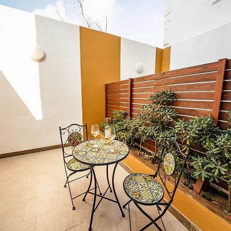 Couette-café Ta' Guzeppi Boutique By Zzzing Il-Mahsel