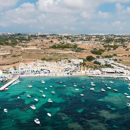 Ta' Guzeppi Boutique Near St Thomas Bay 4*