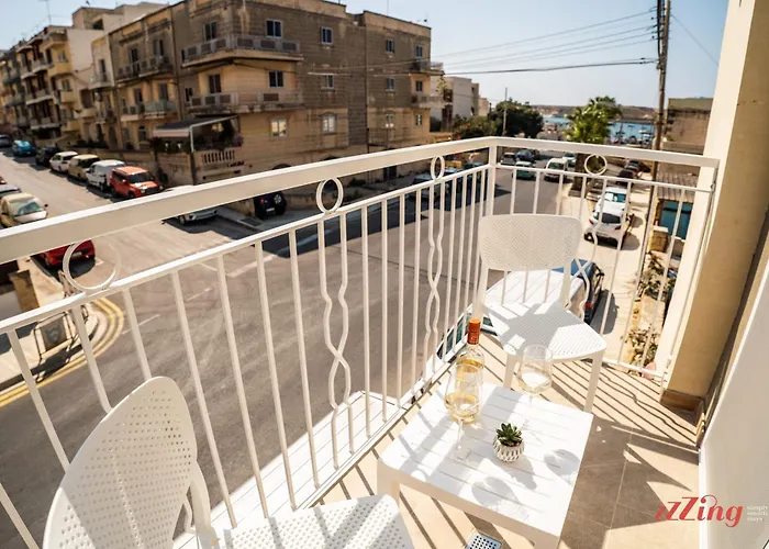 Ta' Guzeppi Boutique Near St Thomas Bay Il-Maħsel